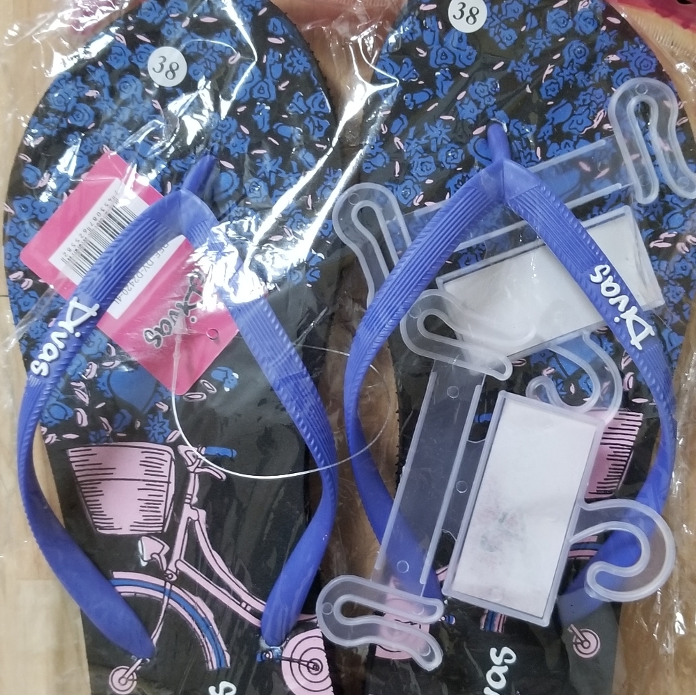 Brand new flip flops
